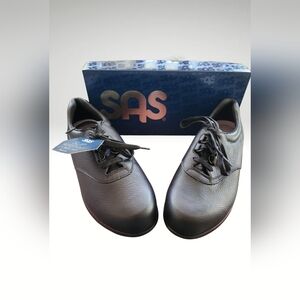 SAS Black Leather Lace-Up Shoes